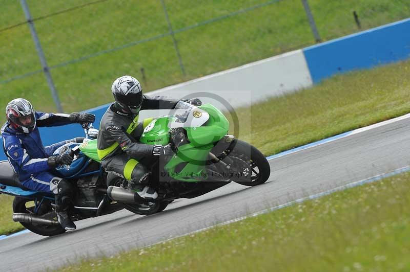 Motorcycle action photographs;donington;donington park leicestershire;donington photographs;event digital images;eventdigitalimages;no limits trackday;peter wileman photography;trackday;trackday digital images;trackday photos