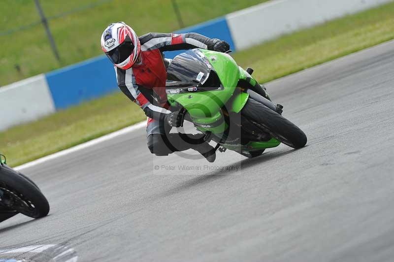 Motorcycle action photographs;donington;donington park leicestershire;donington photographs;event digital images;eventdigitalimages;no limits trackday;peter wileman photography;trackday;trackday digital images;trackday photos