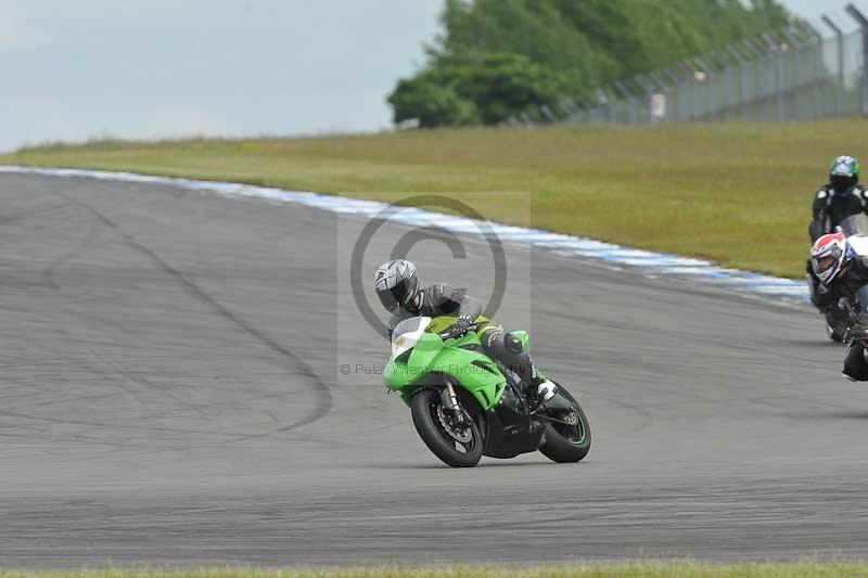 Motorcycle action photographs;donington;donington park leicestershire;donington photographs;event digital images;eventdigitalimages;no limits trackday;peter wileman photography;trackday;trackday digital images;trackday photos