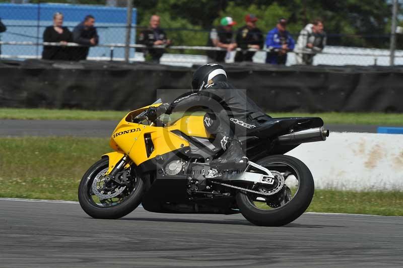 Motorcycle action photographs;donington;donington park leicestershire;donington photographs;event digital images;eventdigitalimages;no limits trackday;peter wileman photography;trackday;trackday digital images;trackday photos