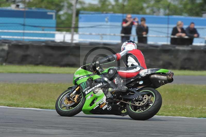Motorcycle action photographs;donington;donington park leicestershire;donington photographs;event digital images;eventdigitalimages;no limits trackday;peter wileman photography;trackday;trackday digital images;trackday photos