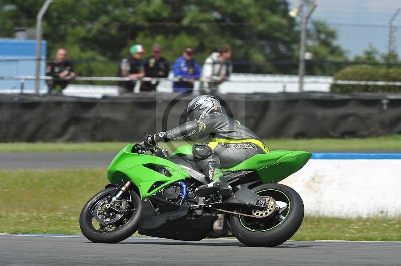 Motorcycle action photographs;donington;donington park leicestershire;donington photographs;event digital images;eventdigitalimages;no limits trackday;peter wileman photography;trackday;trackday digital images;trackday photos