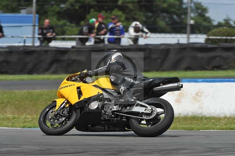 Motorcycle action photographs;donington;donington park leicestershire;donington photographs;event digital images;eventdigitalimages;no limits trackday;peter wileman photography;trackday;trackday digital images;trackday photos