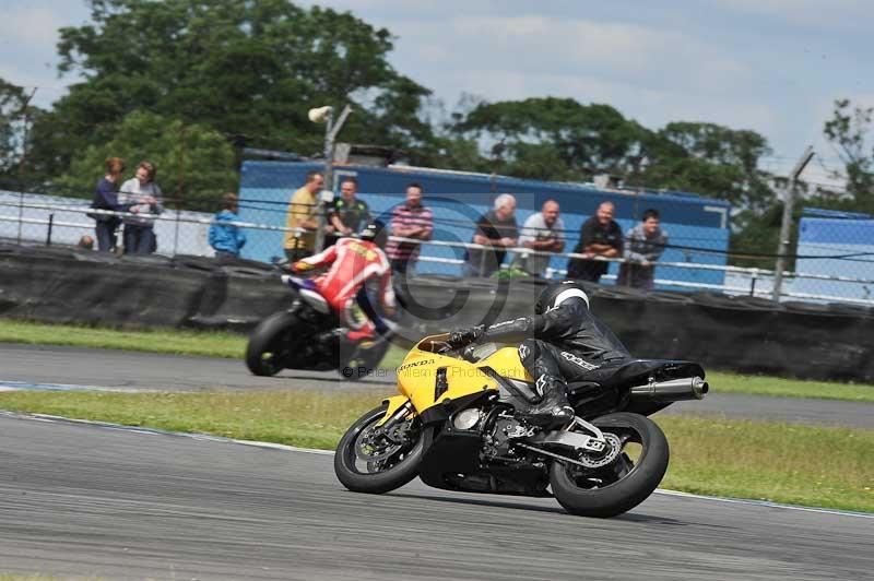 Motorcycle action photographs;donington;donington park leicestershire;donington photographs;event digital images;eventdigitalimages;no limits trackday;peter wileman photography;trackday;trackday digital images;trackday photos