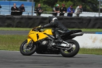 Motorcycle-action-photographs;donington;donington-park-leicestershire;donington-photographs;event-digital-images;eventdigitalimages;no-limits-trackday;peter-wileman-photography;trackday;trackday-digital-images;trackday-photos