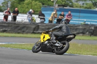 Motorcycle-action-photographs;donington;donington-park-leicestershire;donington-photographs;event-digital-images;eventdigitalimages;no-limits-trackday;peter-wileman-photography;trackday;trackday-digital-images;trackday-photos