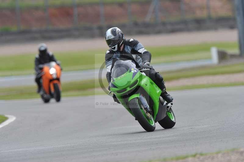 Motorcycle action photographs;donington;donington park leicestershire;donington photographs;event digital images;eventdigitalimages;no limits trackday;peter wileman photography;trackday;trackday digital images;trackday photos