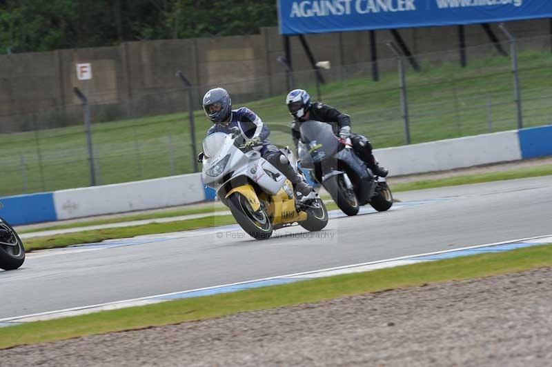 Motorcycle action photographs;donington;donington park leicestershire;donington photographs;event digital images;eventdigitalimages;no limits trackday;peter wileman photography;trackday;trackday digital images;trackday photos