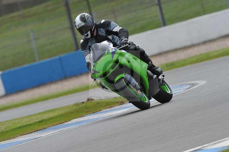 Motorcycle action photographs;donington;donington park leicestershire;donington photographs;event digital images;eventdigitalimages;no limits trackday;peter wileman photography;trackday;trackday digital images;trackday photos