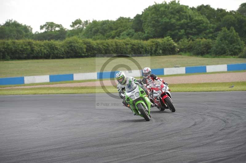 Motorcycle action photographs;donington;donington park leicestershire;donington photographs;event digital images;eventdigitalimages;no limits trackday;peter wileman photography;trackday;trackday digital images;trackday photos