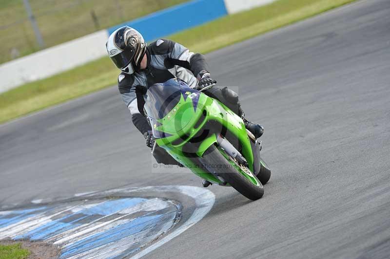 Motorcycle action photographs;donington;donington park leicestershire;donington photographs;event digital images;eventdigitalimages;no limits trackday;peter wileman photography;trackday;trackday digital images;trackday photos
