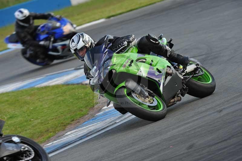 Motorcycle action photographs;donington;donington park leicestershire;donington photographs;event digital images;eventdigitalimages;no limits trackday;peter wileman photography;trackday;trackday digital images;trackday photos