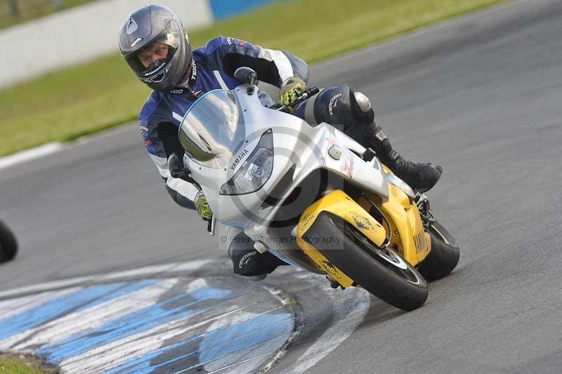 Motorcycle action photographs;donington;donington park leicestershire;donington photographs;event digital images;eventdigitalimages;no limits trackday;peter wileman photography;trackday;trackday digital images;trackday photos