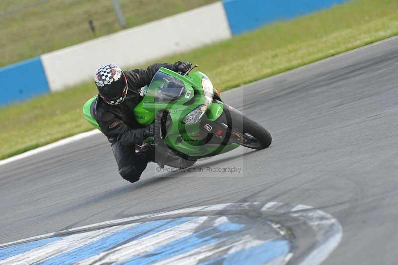 Motorcycle action photographs;donington;donington park leicestershire;donington photographs;event digital images;eventdigitalimages;no limits trackday;peter wileman photography;trackday;trackday digital images;trackday photos