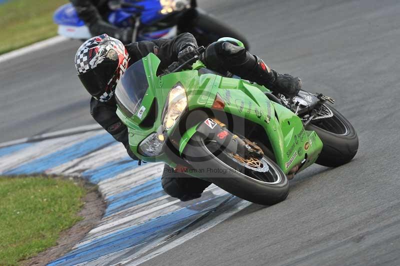 Motorcycle action photographs;donington;donington park leicestershire;donington photographs;event digital images;eventdigitalimages;no limits trackday;peter wileman photography;trackday;trackday digital images;trackday photos