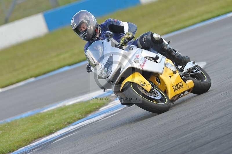 Motorcycle action photographs;donington;donington park leicestershire;donington photographs;event digital images;eventdigitalimages;no limits trackday;peter wileman photography;trackday;trackday digital images;trackday photos