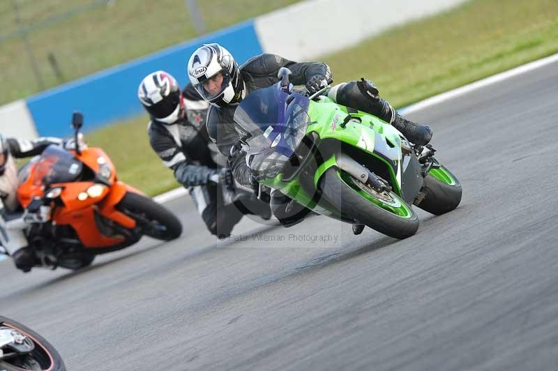 Motorcycle action photographs;donington;donington park leicestershire;donington photographs;event digital images;eventdigitalimages;no limits trackday;peter wileman photography;trackday;trackday digital images;trackday photos