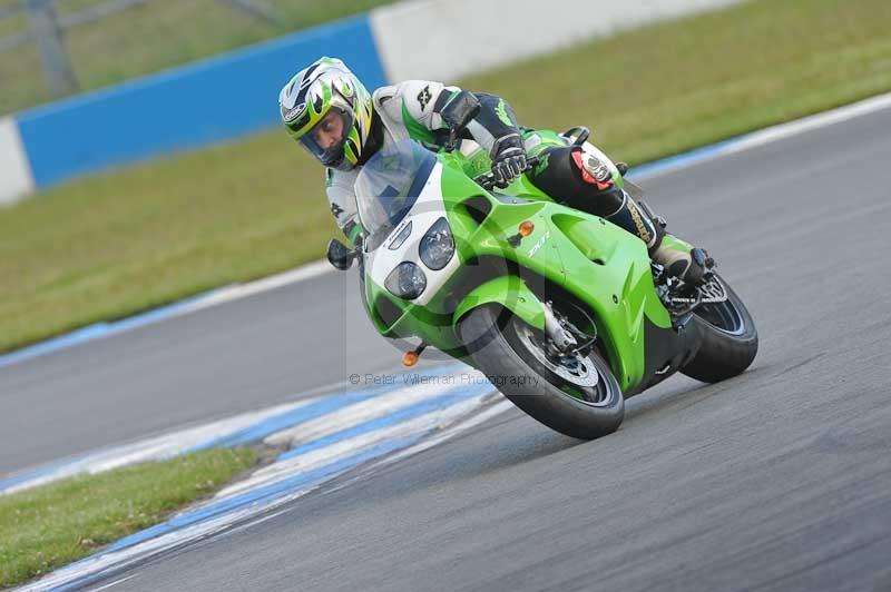 Motorcycle action photographs;donington;donington park leicestershire;donington photographs;event digital images;eventdigitalimages;no limits trackday;peter wileman photography;trackday;trackday digital images;trackday photos
