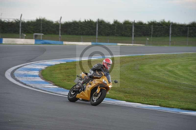 Motorcycle action photographs;donington;donington park leicestershire;donington photographs;event digital images;eventdigitalimages;no limits trackday;peter wileman photography;trackday;trackday digital images;trackday photos