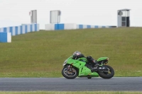 Motorcycle-action-photographs;donington;donington-park-leicestershire;donington-photographs;event-digital-images;eventdigitalimages;no-limits-trackday;peter-wileman-photography;trackday;trackday-digital-images;trackday-photos