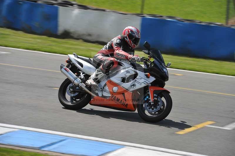Motorcycle action photographs;donington;donington park leicestershire;donington photographs;event digital images;eventdigitalimages;no limits trackday;peter wileman photography;trackday;trackday digital images;trackday photos