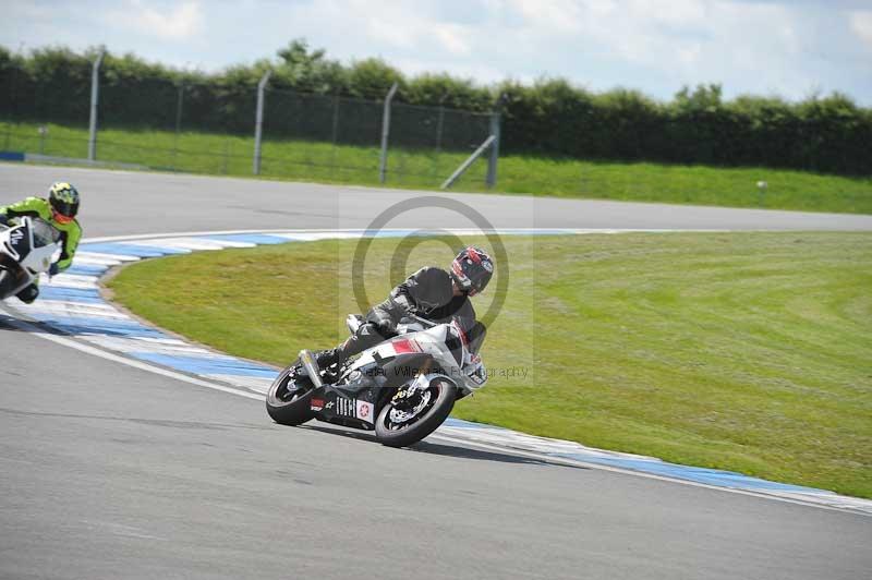 Motorcycle action photographs;donington;donington park leicestershire;donington photographs;event digital images;eventdigitalimages;no limits trackday;peter wileman photography;trackday;trackday digital images;trackday photos
