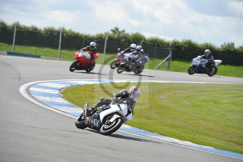 Motorcycle action photographs;donington;donington park leicestershire;donington photographs;event digital images;eventdigitalimages;no limits trackday;peter wileman photography;trackday;trackday digital images;trackday photos