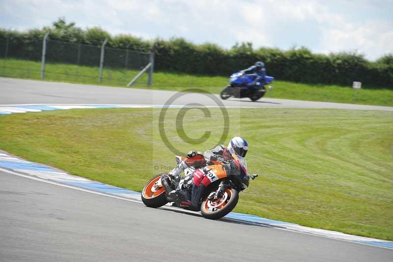 Motorcycle action photographs;donington;donington park leicestershire;donington photographs;event digital images;eventdigitalimages;no limits trackday;peter wileman photography;trackday;trackday digital images;trackday photos