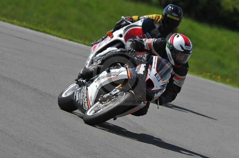 Motorcycle action photographs;donington;donington park leicestershire;donington photographs;event digital images;eventdigitalimages;no limits trackday;peter wileman photography;trackday;trackday digital images;trackday photos