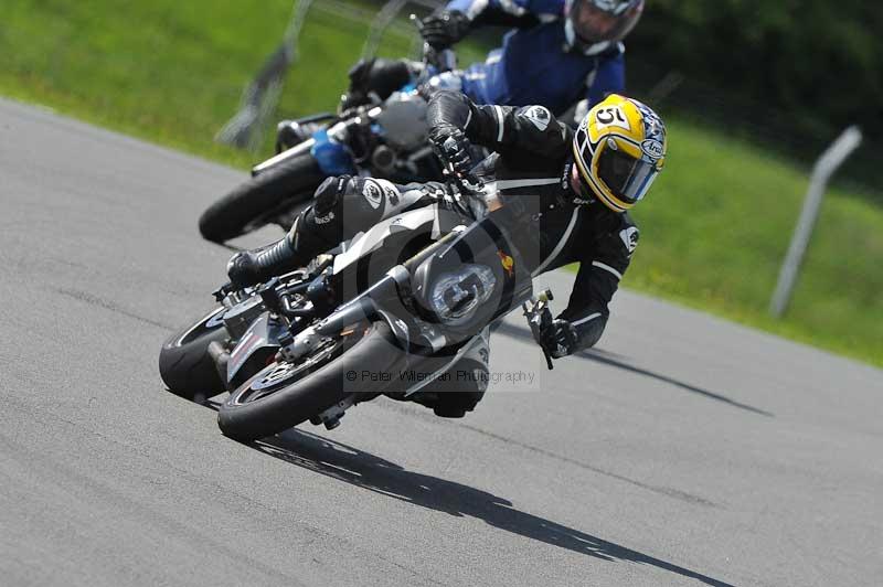 Motorcycle action photographs;donington;donington park leicestershire;donington photographs;event digital images;eventdigitalimages;no limits trackday;peter wileman photography;trackday;trackday digital images;trackday photos