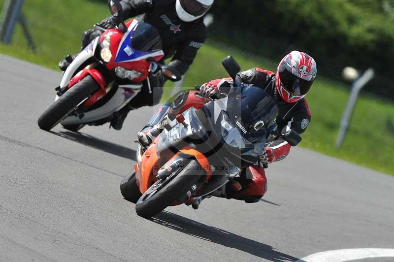 Motorcycle action photographs;donington;donington park leicestershire;donington photographs;event digital images;eventdigitalimages;no limits trackday;peter wileman photography;trackday;trackday digital images;trackday photos