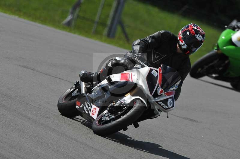 Motorcycle action photographs;donington;donington park leicestershire;donington photographs;event digital images;eventdigitalimages;no limits trackday;peter wileman photography;trackday;trackday digital images;trackday photos