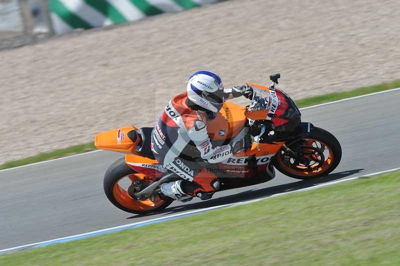 Motorcycle action photographs;donington;donington park leicestershire;donington photographs;event digital images;eventdigitalimages;no limits trackday;peter wileman photography;trackday;trackday digital images;trackday photos