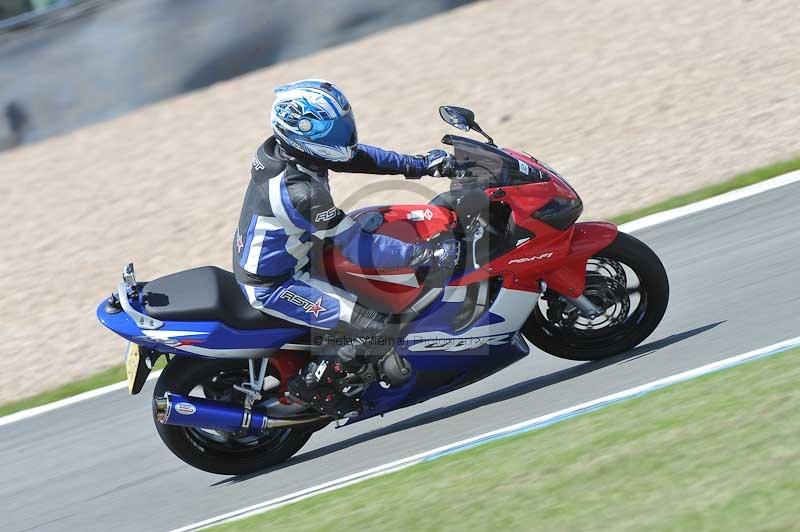 Motorcycle action photographs;donington;donington park leicestershire;donington photographs;event digital images;eventdigitalimages;no limits trackday;peter wileman photography;trackday;trackday digital images;trackday photos