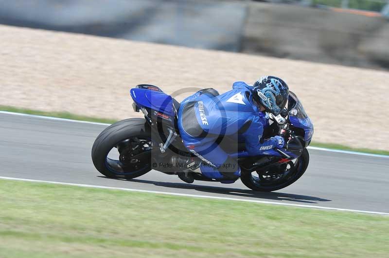Motorcycle action photographs;donington;donington park leicestershire;donington photographs;event digital images;eventdigitalimages;no limits trackday;peter wileman photography;trackday;trackday digital images;trackday photos