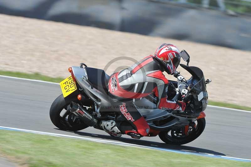 Motorcycle action photographs;donington;donington park leicestershire;donington photographs;event digital images;eventdigitalimages;no limits trackday;peter wileman photography;trackday;trackday digital images;trackday photos
