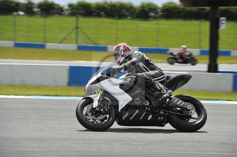 Motorcycle action photographs;donington;donington park leicestershire;donington photographs;event digital images;eventdigitalimages;no limits trackday;peter wileman photography;trackday;trackday digital images;trackday photos