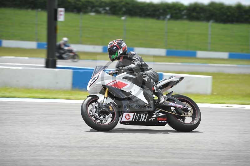 Motorcycle action photographs;donington;donington park leicestershire;donington photographs;event digital images;eventdigitalimages;no limits trackday;peter wileman photography;trackday;trackday digital images;trackday photos