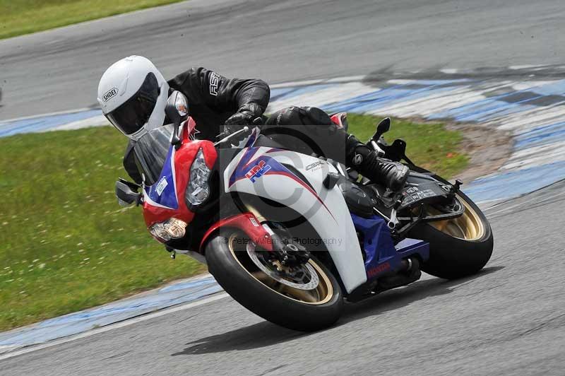 Motorcycle action photographs;donington;donington park leicestershire;donington photographs;event digital images;eventdigitalimages;no limits trackday;peter wileman photography;trackday;trackday digital images;trackday photos