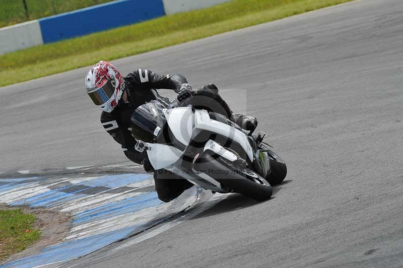 Motorcycle action photographs;donington;donington park leicestershire;donington photographs;event digital images;eventdigitalimages;no limits trackday;peter wileman photography;trackday;trackday digital images;trackday photos