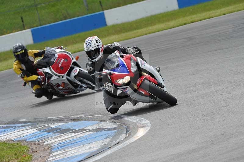 Motorcycle action photographs;donington;donington park leicestershire;donington photographs;event digital images;eventdigitalimages;no limits trackday;peter wileman photography;trackday;trackday digital images;trackday photos
