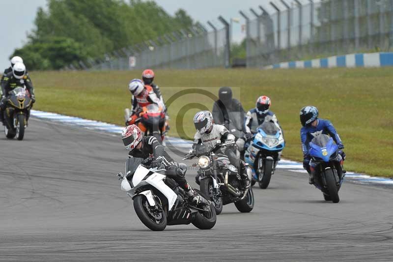 Motorcycle action photographs;donington;donington park leicestershire;donington photographs;event digital images;eventdigitalimages;no limits trackday;peter wileman photography;trackday;trackday digital images;trackday photos