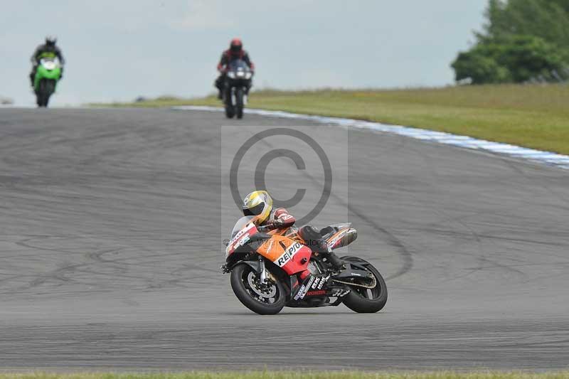 Motorcycle action photographs;donington;donington park leicestershire;donington photographs;event digital images;eventdigitalimages;no limits trackday;peter wileman photography;trackday;trackday digital images;trackday photos