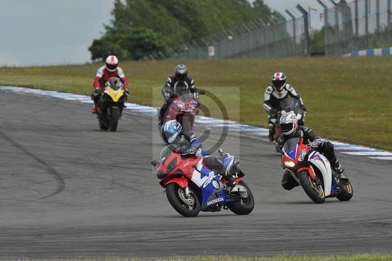 Motorcycle action photographs;donington;donington park leicestershire;donington photographs;event digital images;eventdigitalimages;no limits trackday;peter wileman photography;trackday;trackday digital images;trackday photos