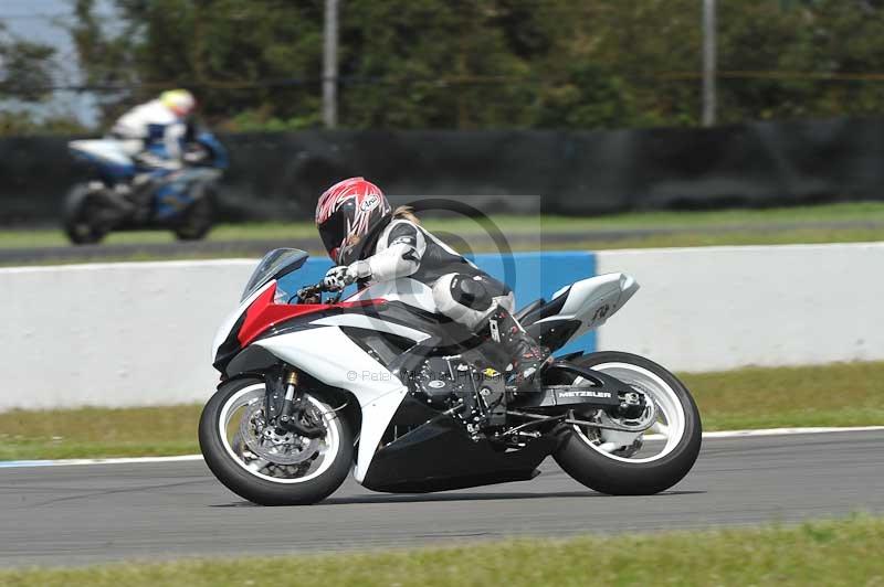 Motorcycle action photographs;donington;donington park leicestershire;donington photographs;event digital images;eventdigitalimages;no limits trackday;peter wileman photography;trackday;trackday digital images;trackday photos