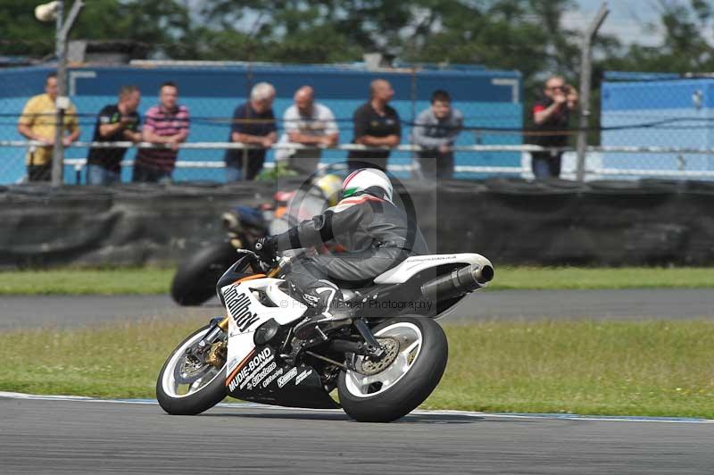 Motorcycle action photographs;donington;donington park leicestershire;donington photographs;event digital images;eventdigitalimages;no limits trackday;peter wileman photography;trackday;trackday digital images;trackday photos