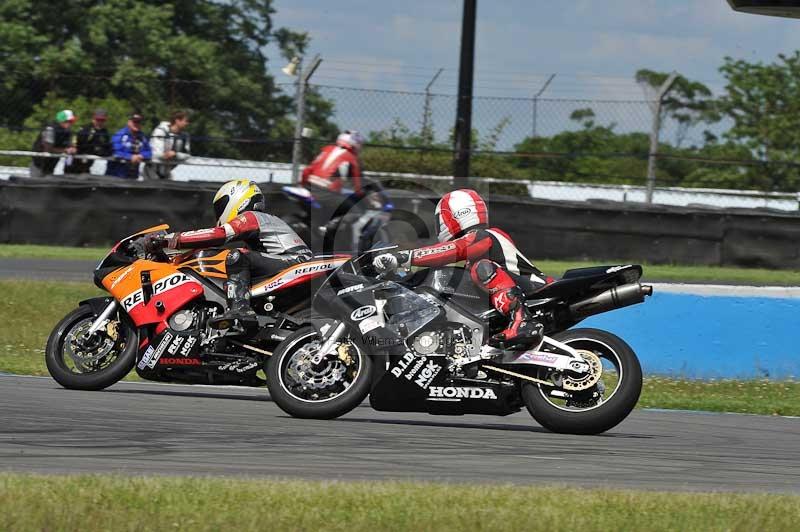 Motorcycle action photographs;donington;donington park leicestershire;donington photographs;event digital images;eventdigitalimages;no limits trackday;peter wileman photography;trackday;trackday digital images;trackday photos
