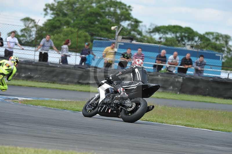 Motorcycle action photographs;donington;donington park leicestershire;donington photographs;event digital images;eventdigitalimages;no limits trackday;peter wileman photography;trackday;trackday digital images;trackday photos