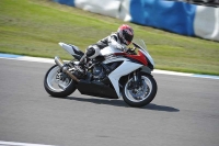 Motorcycle-action-photographs;donington;donington-park-leicestershire;donington-photographs;event-digital-images;eventdigitalimages;no-limits-trackday;peter-wileman-photography;trackday;trackday-digital-images;trackday-photos