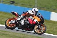 Motorcycle-action-photographs;donington;donington-park-leicestershire;donington-photographs;event-digital-images;eventdigitalimages;no-limits-trackday;peter-wileman-photography;trackday;trackday-digital-images;trackday-photos